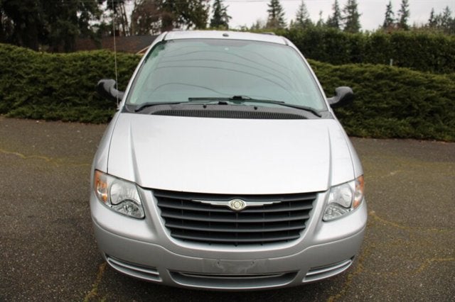 2006 Chrysler Town & Country SWB Base 74K MILES