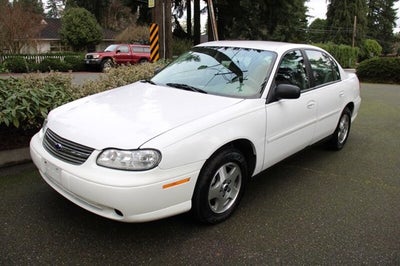 2004 Chevrolet Classic Base