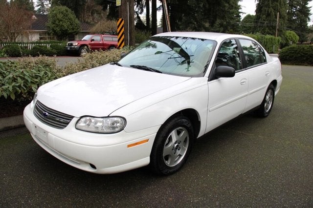 2004 Chevrolet Classic Base