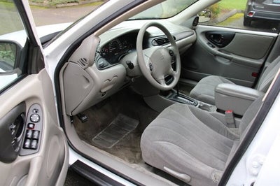 2004 Chevrolet Classic Base
