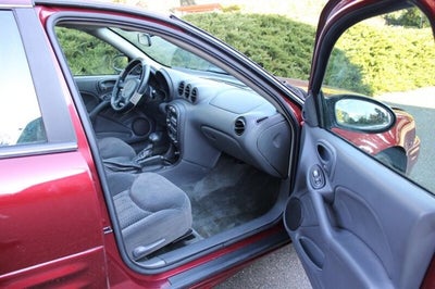2002 Pontiac Grand Am SE1