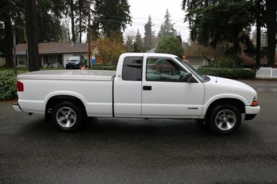 2002 Chevrolet S-10 LS
