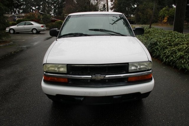 2002 Chevrolet S-10 LS