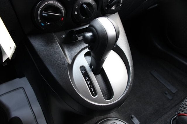 2012 Mazda Mazda2 Touring