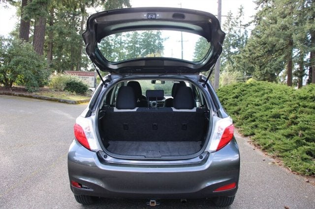 2012 Toyota Yaris 5-Door L1-owner