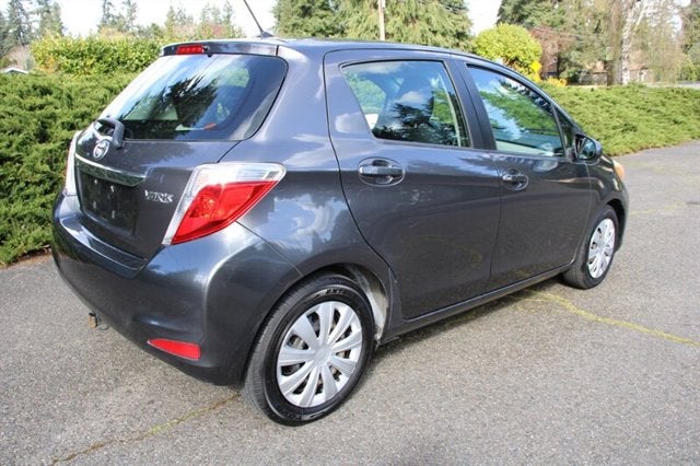 2012 Toyota Yaris 5-Door L1-owner